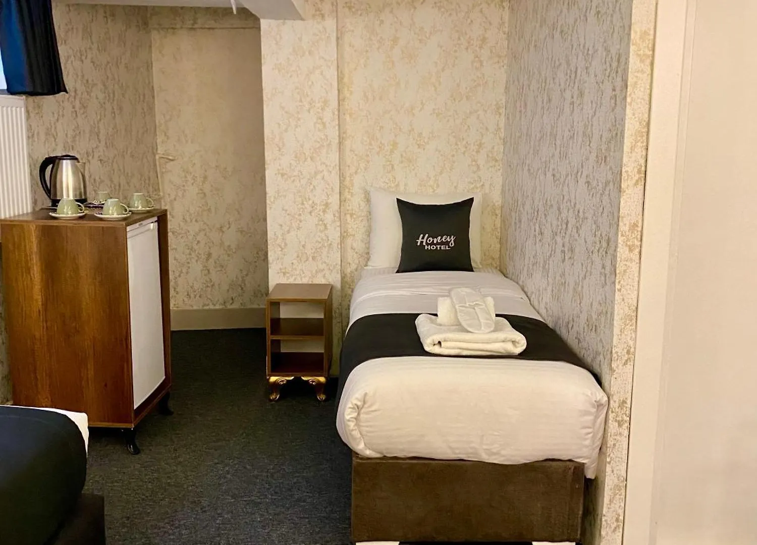 Honey Hotel Istanbul 3*,