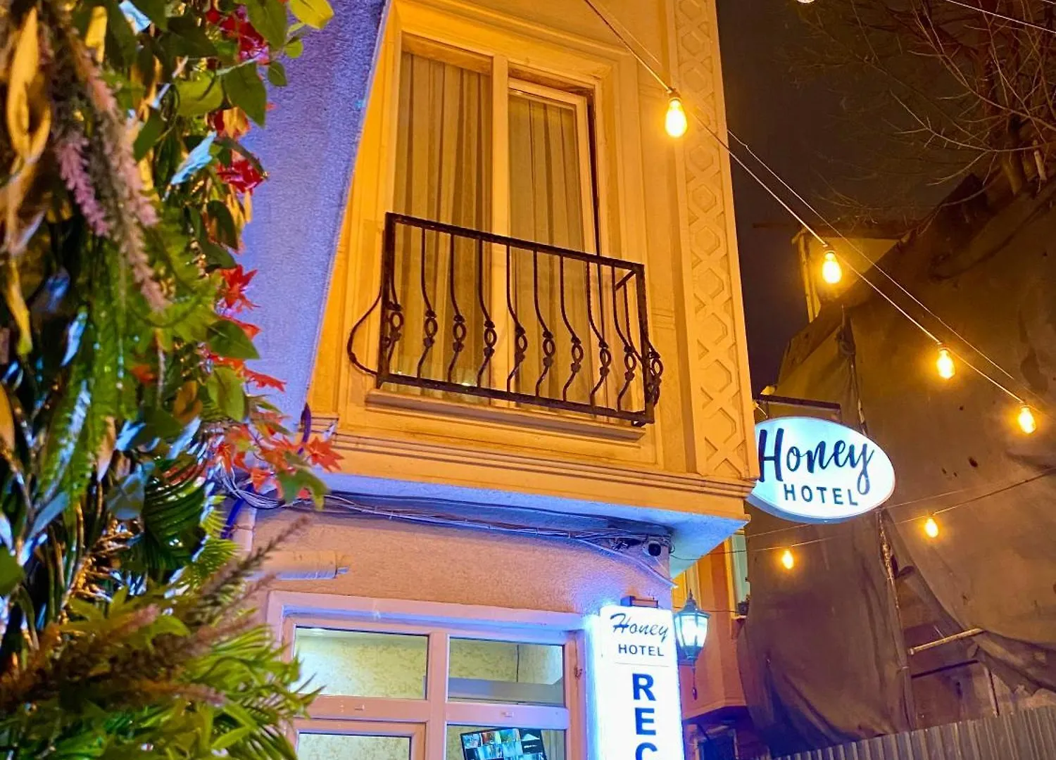 Honey Hotel Istambul 3*,