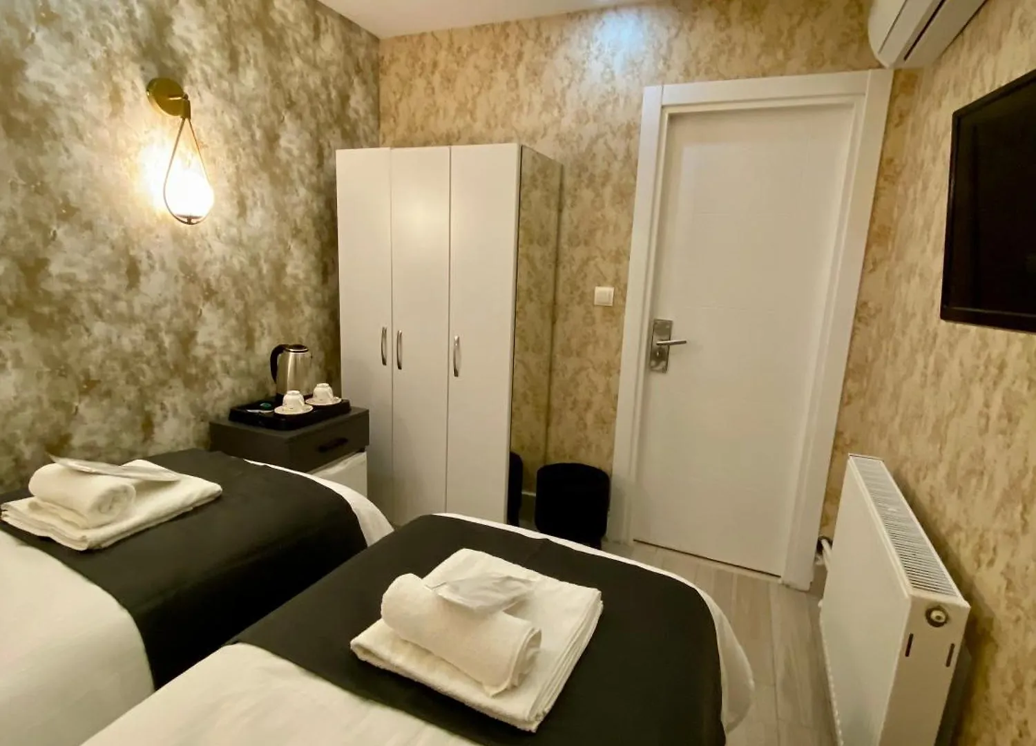 Honey Hotel Istambul 3*,